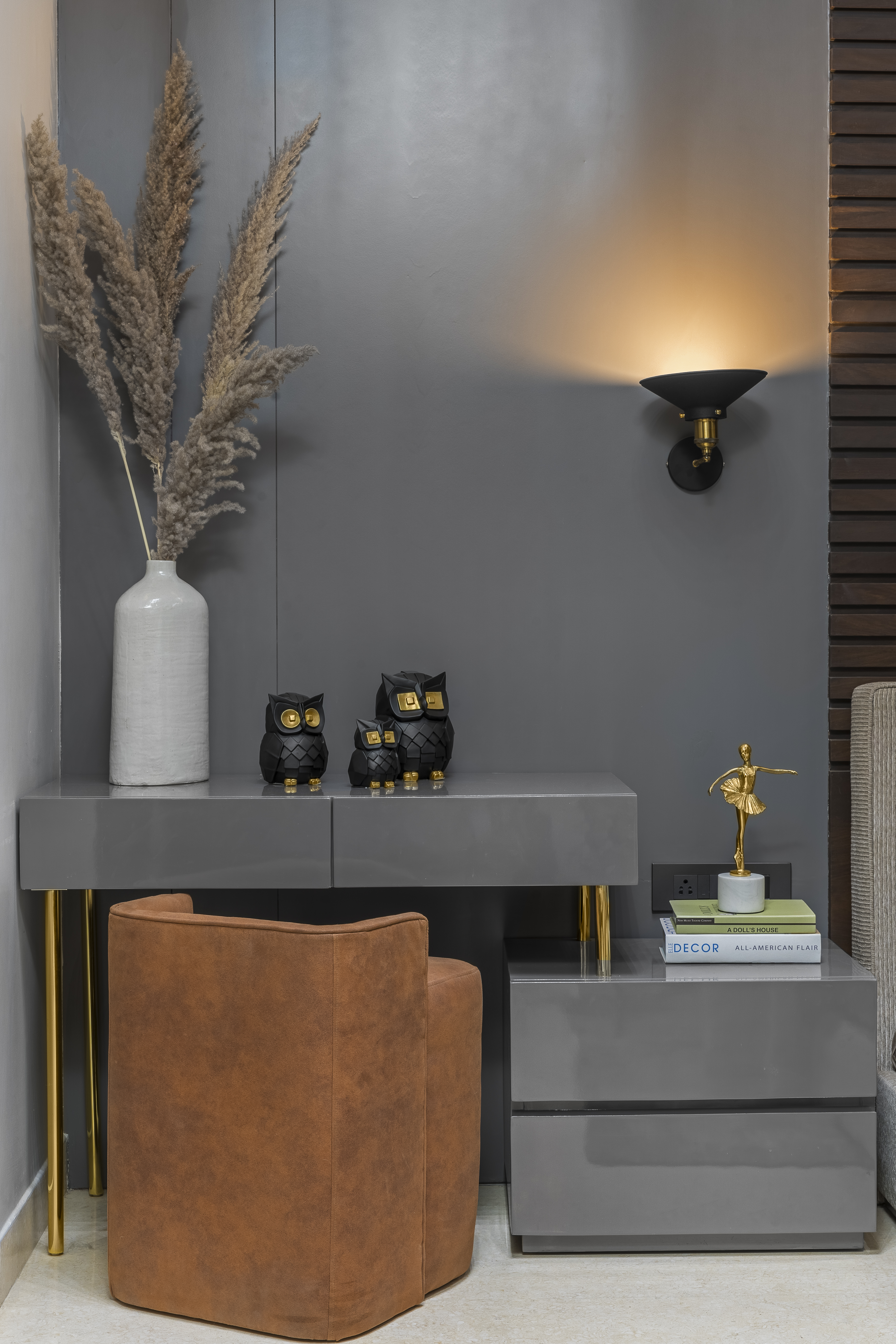EVERYiNCH studio interior